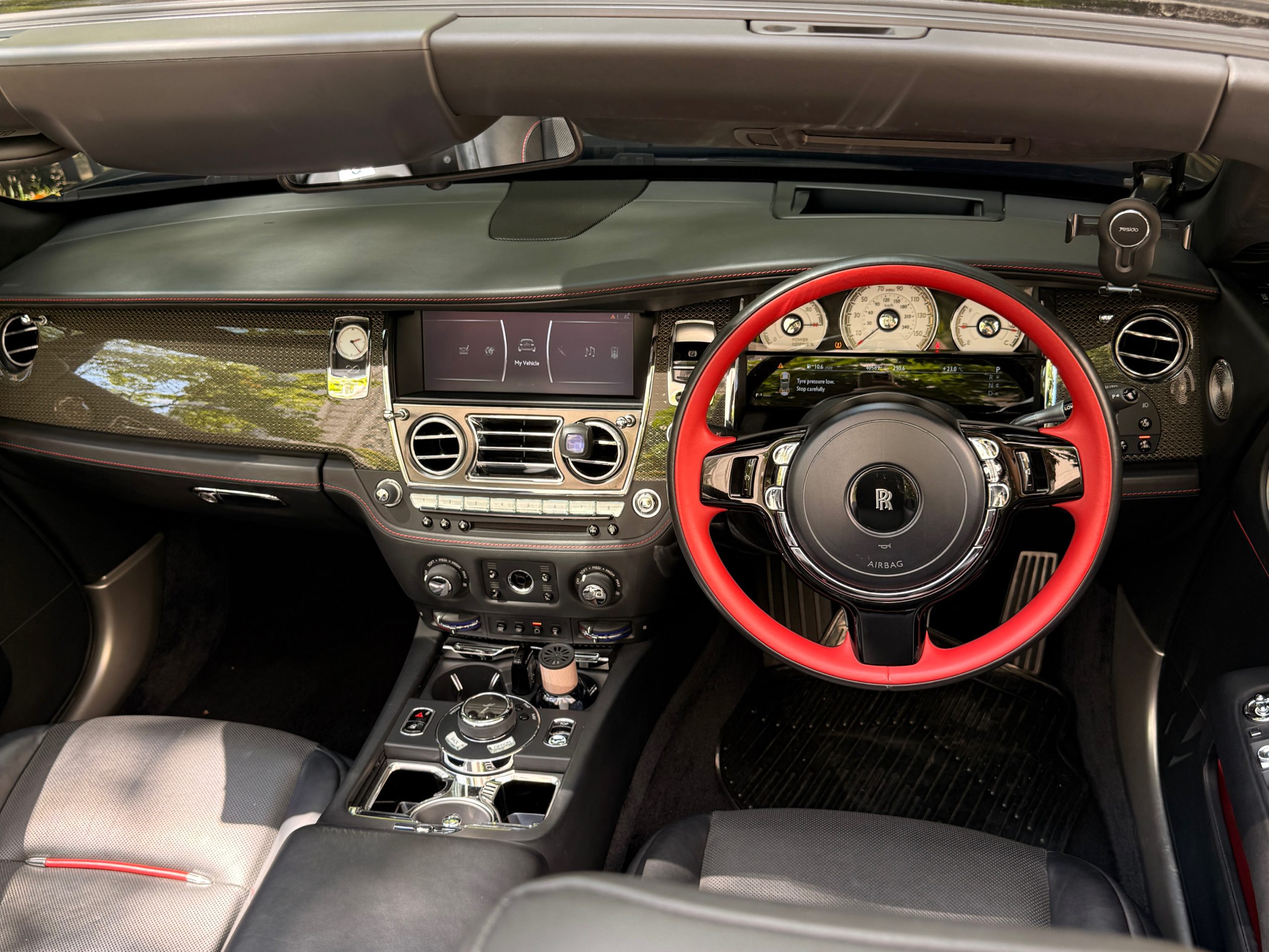 Rolls Royce Dawn - Image 6