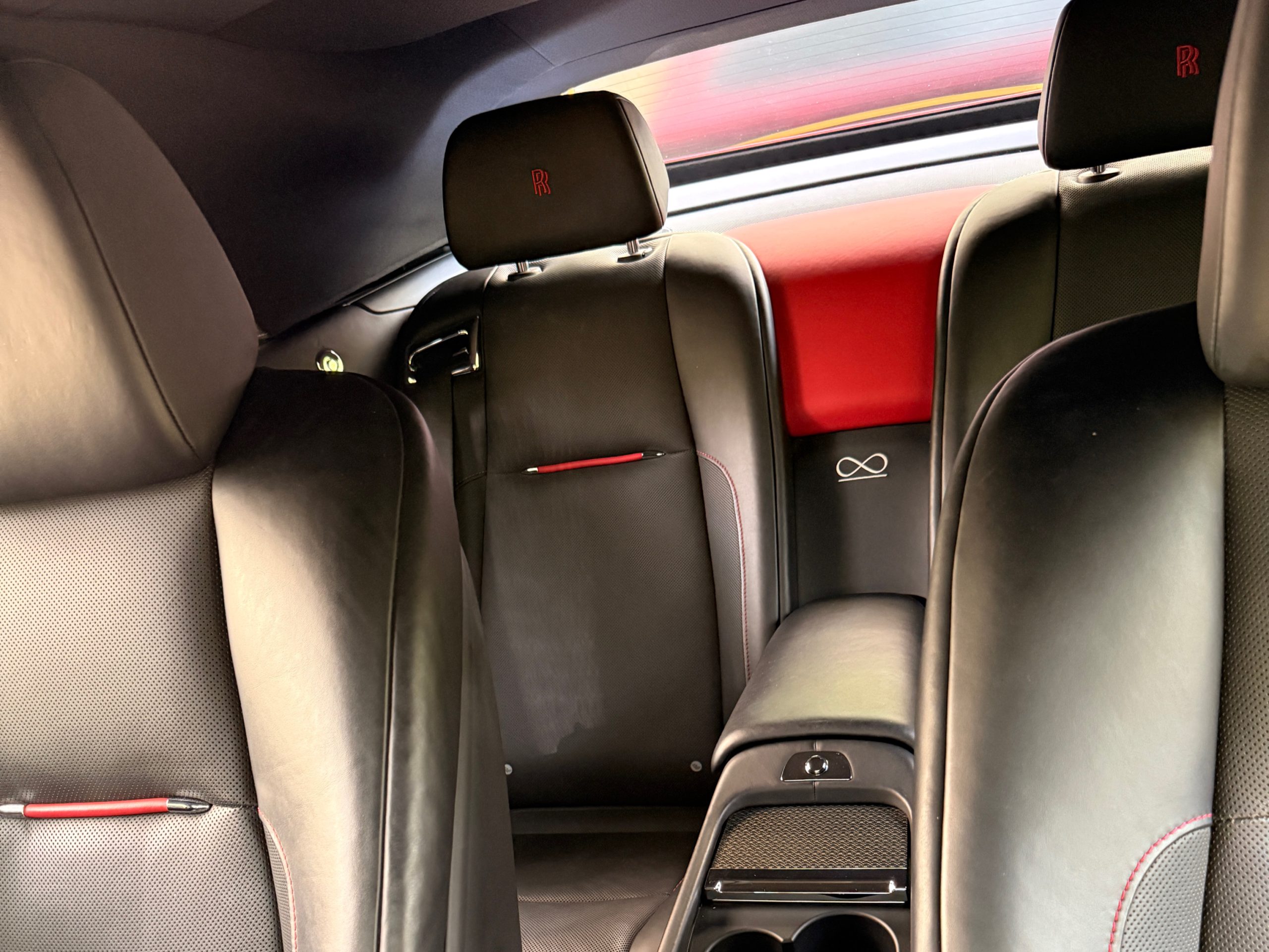 Rolls Royce Dawn - Image 8